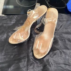 Clear Plain Posing Heels
